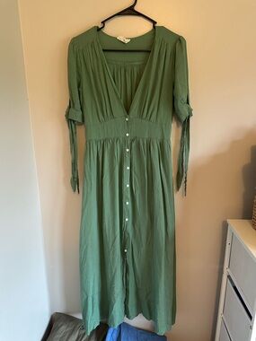 Green Button-Front Women’s Dress